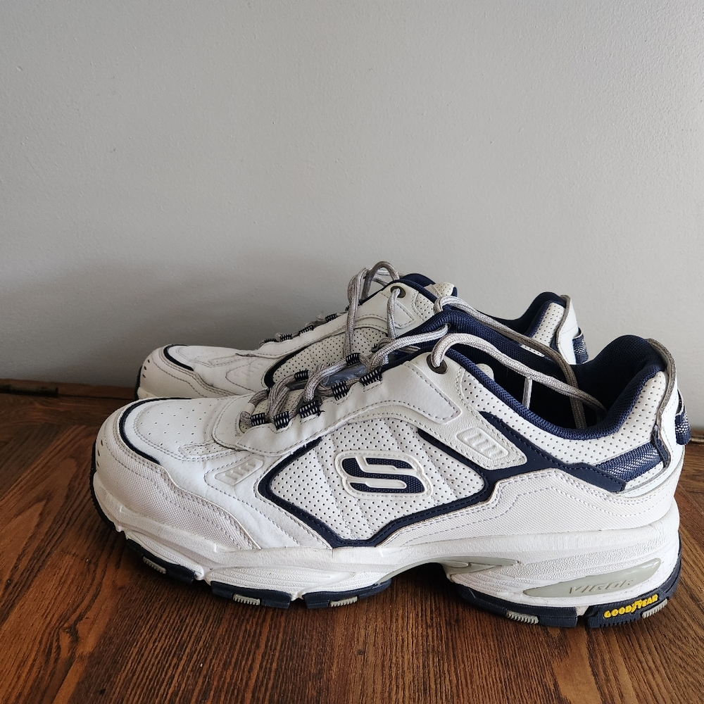 Skechers Sport Vigor 3.0 Arbiter White / Navy Mens 13 Anti-Slip Sneaker